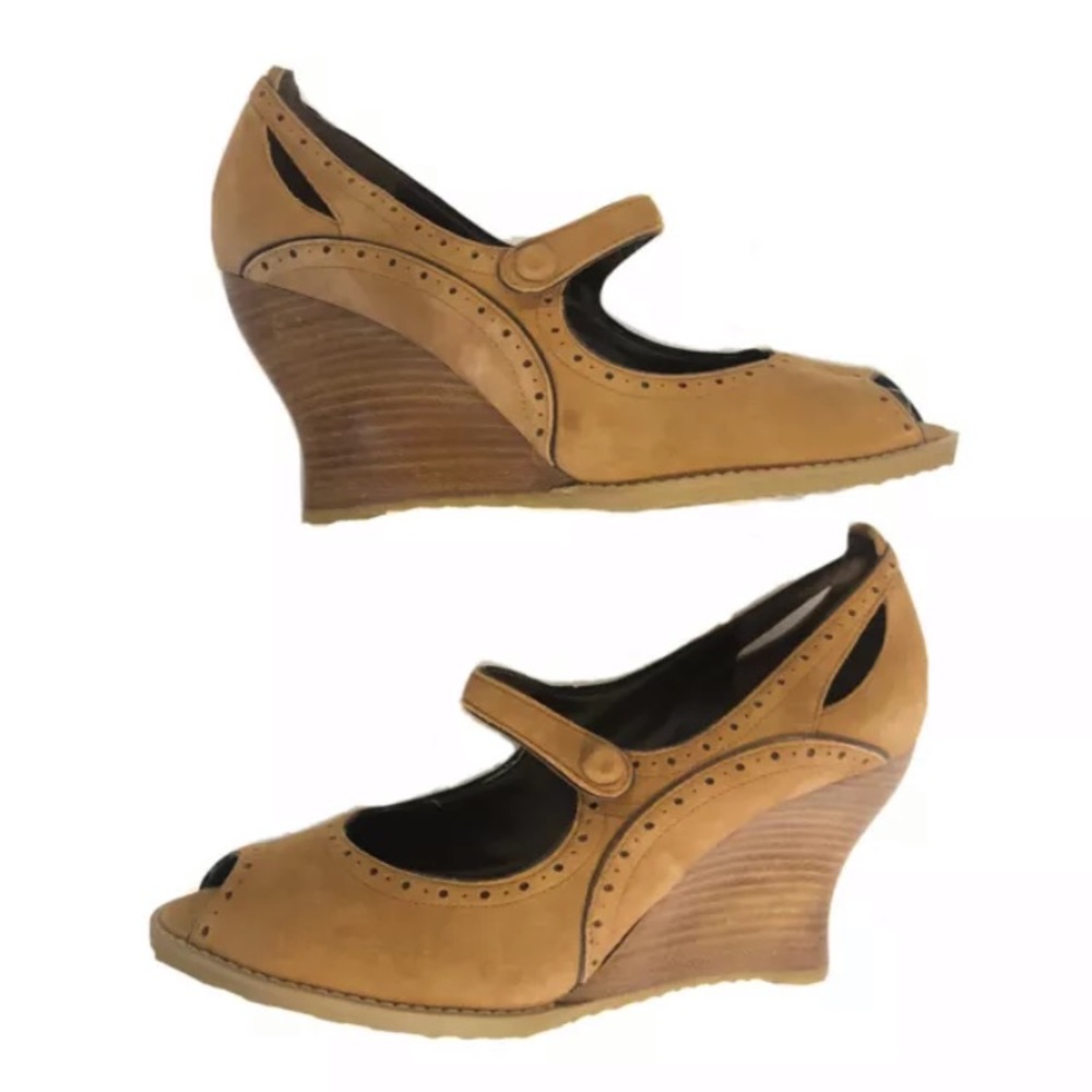NWOT Franco Sarto Leather Maryjane Wedge Brown Heels w Peep Toe & Strap